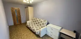трехкомнатная квартира в Санкт-Петербурге по адресу: Кузнецовская ул., 10